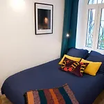NEWLY RENOVATED FLAT- Batignolles Paris 17