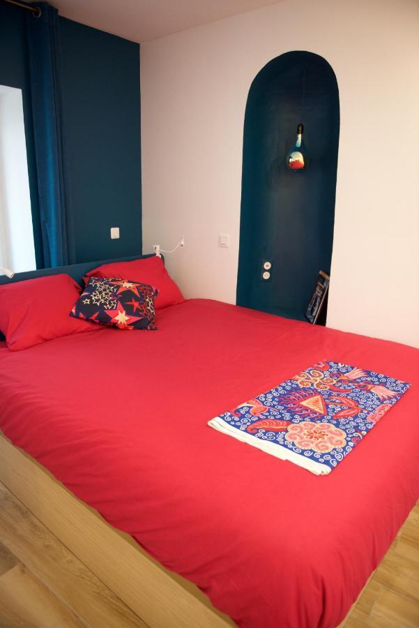 Appartement Newly Renovated Flat- Batignolles 17 *